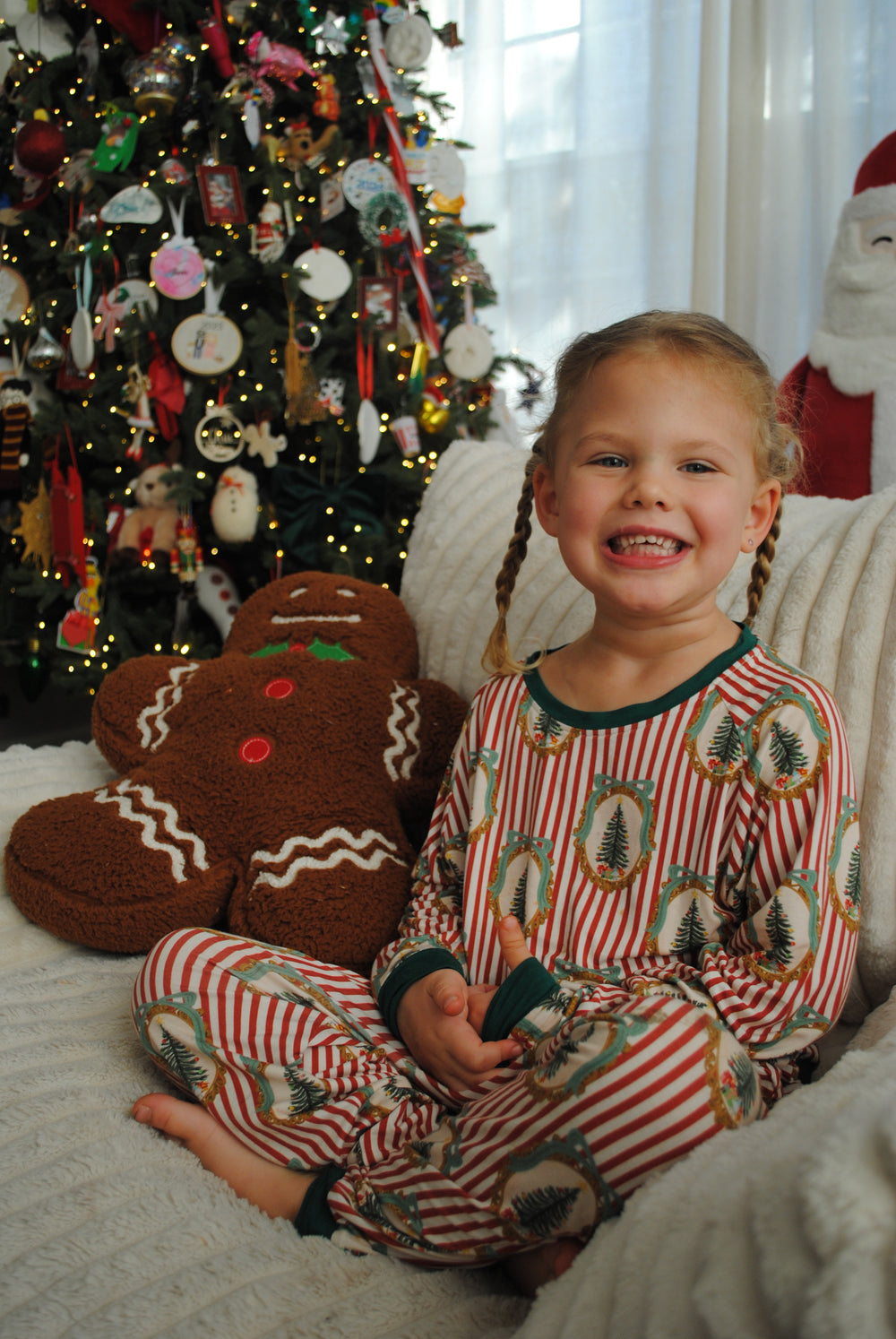 The Eddie Two Piece Set - A Very Vintage Christmas